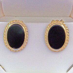 Vintage Black and Goldtone Oval Button Clip on Earrings